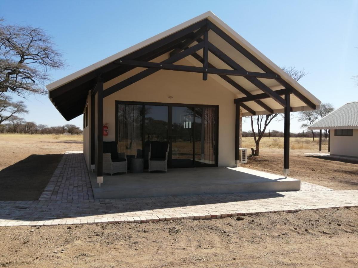 Khan River Lodge Wilhelmstal エクステリア 写真