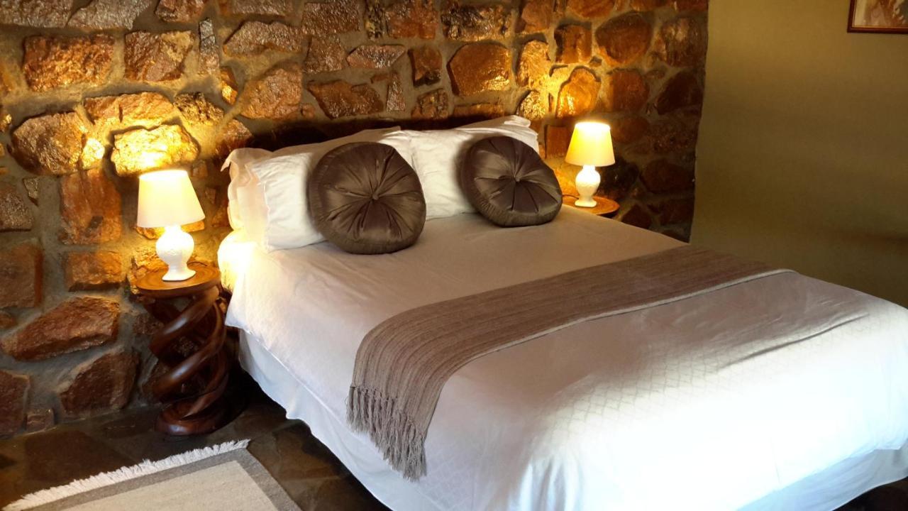 Khan River Lodge Wilhelmstal エクステリア 写真
