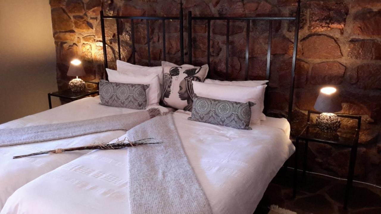 Khan River Lodge Wilhelmstal エクステリア 写真