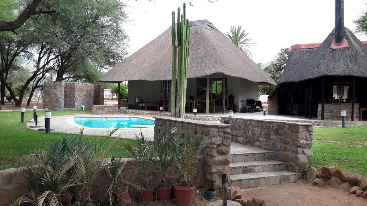 Khan River Lodge Wilhelmstal エクステリア 写真