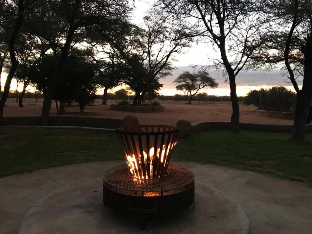 Khan River Lodge Wilhelmstal エクステリア 写真