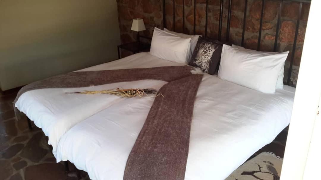 Khan River Lodge Wilhelmstal エクステリア 写真