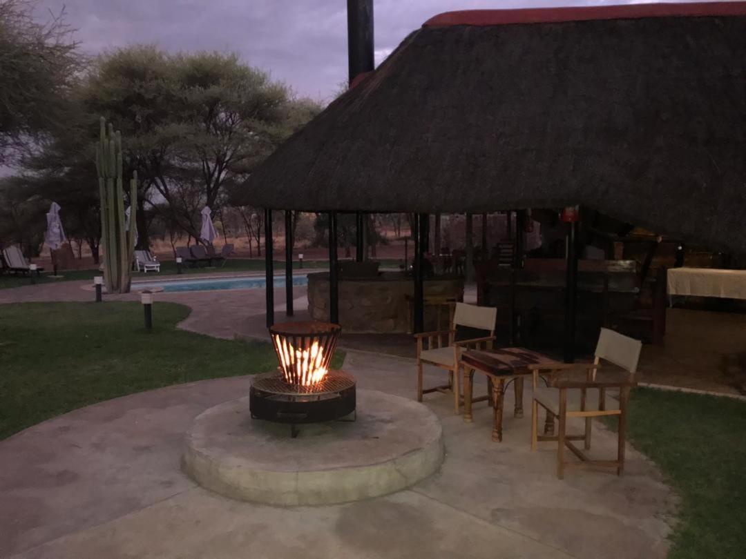 Khan River Lodge Wilhelmstal エクステリア 写真