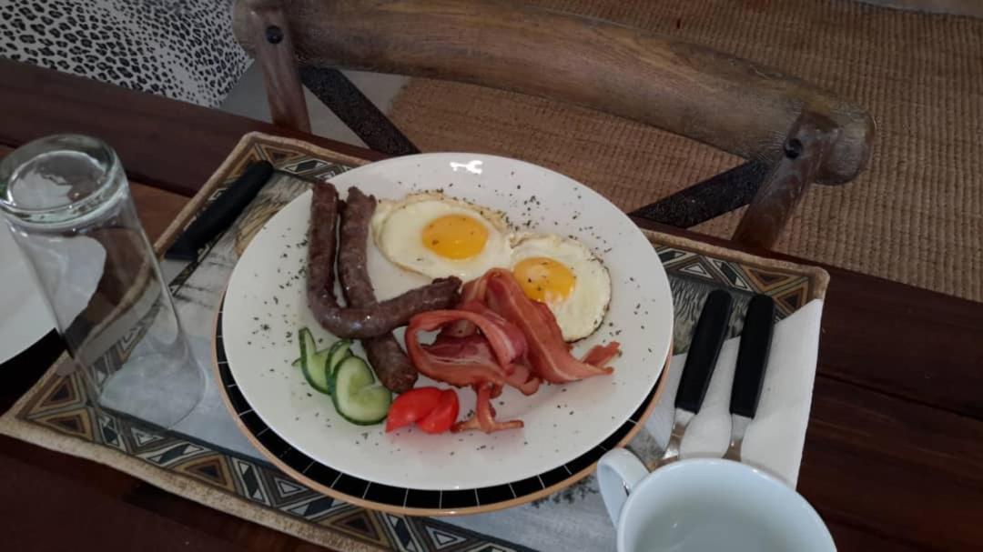 Khan River Lodge Wilhelmstal エクステリア 写真